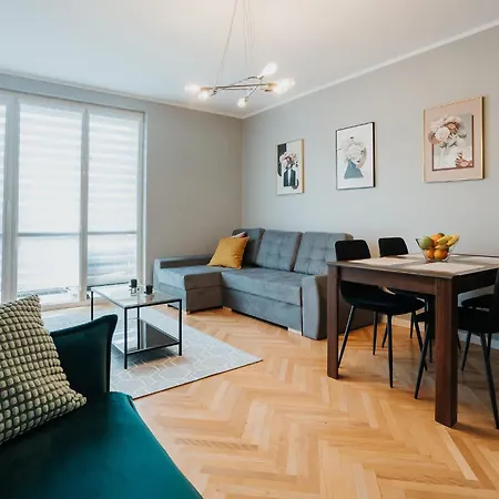 Connecta In Center With Ac *