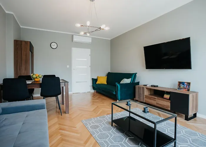 Connecta In Center With Ac