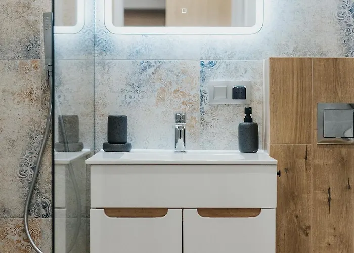 Connecta In Center With Ac *