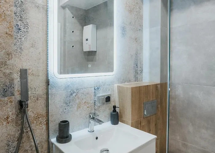 Connecta In Center With Ac * クラクフ