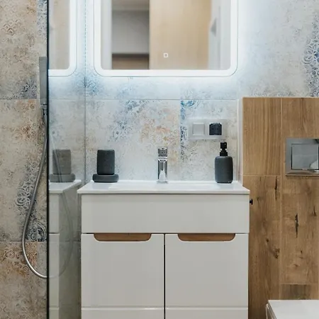 Connecta In Center With Ac Apartment Krakow